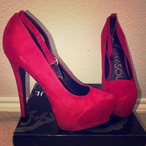 Heart Soul Red Pumps, Size 8